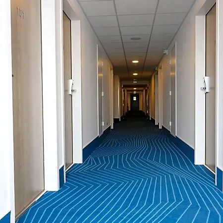 Arena Hotel 3*